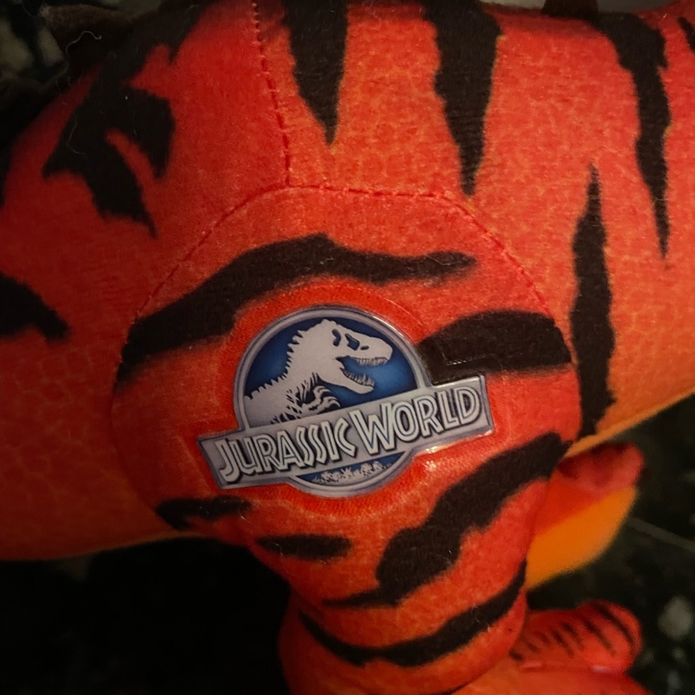 Jurassic World Dinosaur Plush - Picture 6 of 9